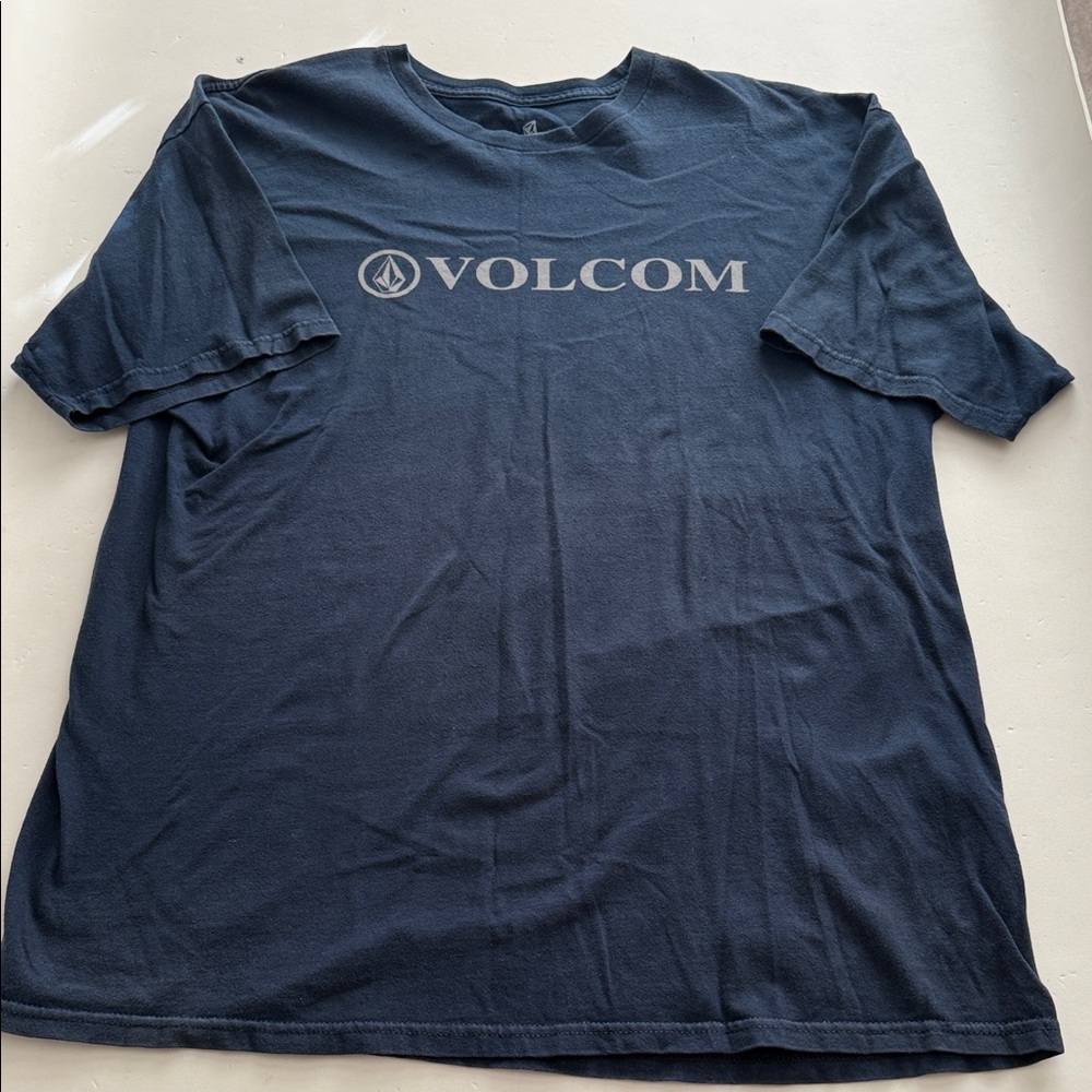Volcom Navy T-Shirt with Vocom Logo Men’s XL